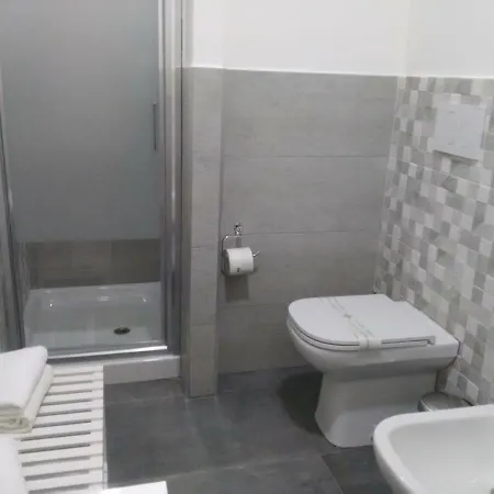 Alojamento de Acomodação e Pequeno-almoço La Grotta 4*