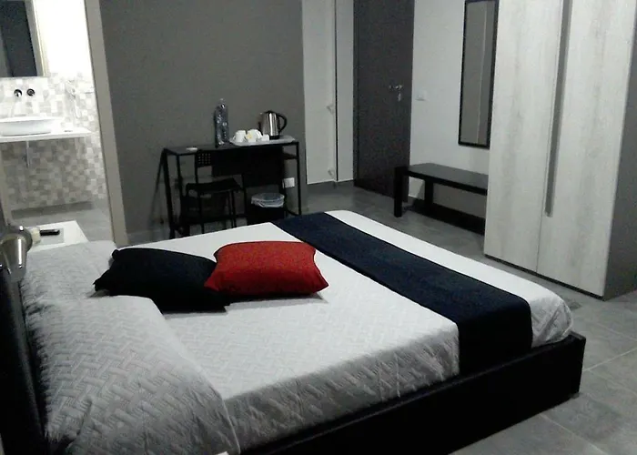 Alojamento de Acomodação e Pequeno-almoço La Grotta 4*
