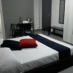 Bed and Breakfast La Grotta 4*