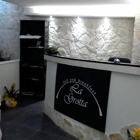 B&B La Grotta 4*