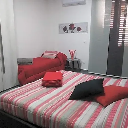Bed & Breakfast La Grotta 4*