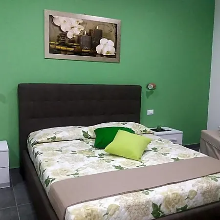 Bed & Breakfast La Grotta 4*