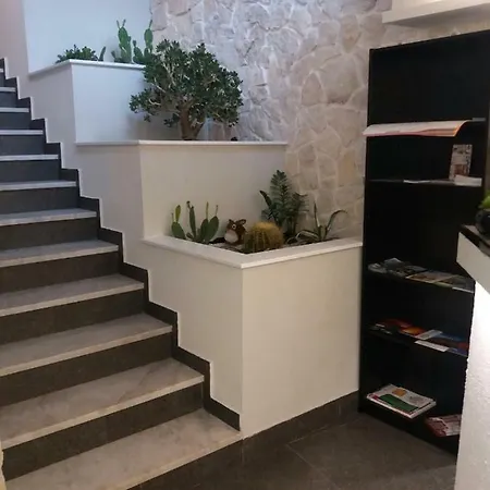 La Grotta B&B