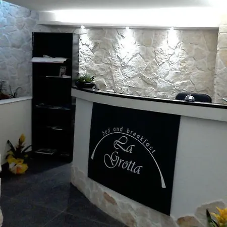 La Grotta Couette-café 3*