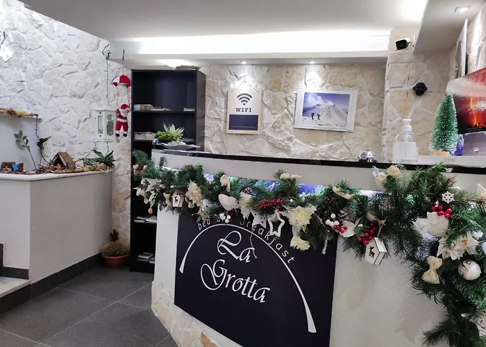 فندق مبيت وإفطار La Grotta 4*