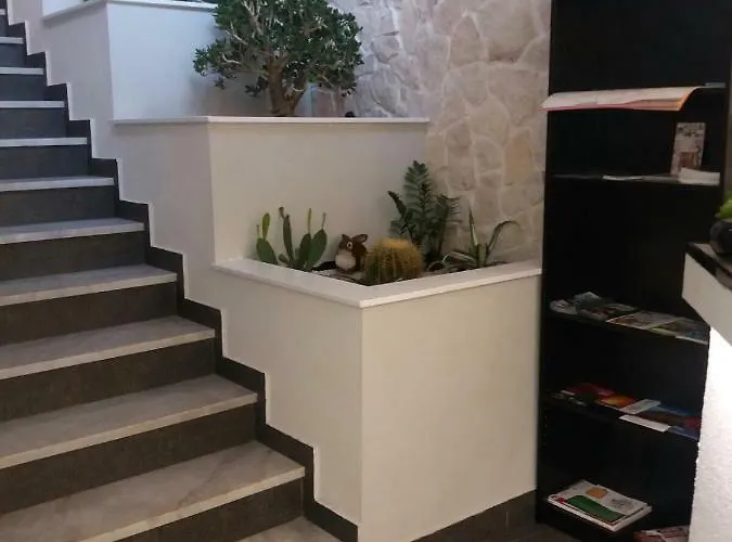 La Grotta فندق مبيت وإفطار