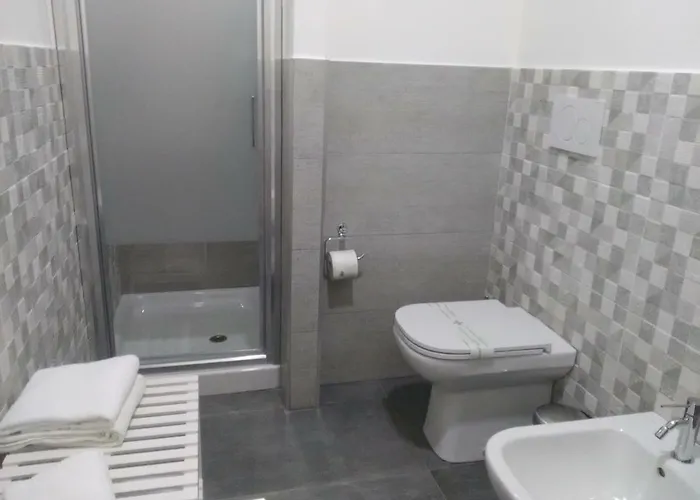 Couette-café La Grotta 4*